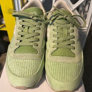 Saucony originals size 8 jazz triple in green vert